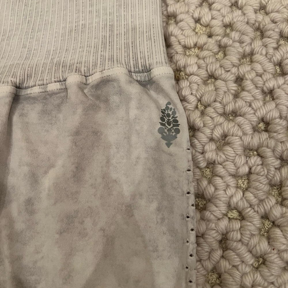 NWOT Free People Good Karma Running Shorts. Ice Grey.Size S (4-6) - Picture 9 of 9